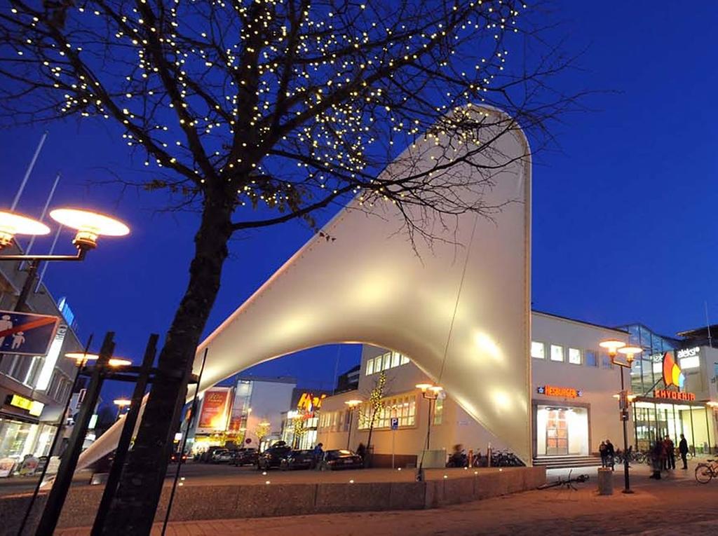 Luk karinmäent. Kyrklund Höyläämönk. Varastotie Tulli kamarink. Köydenpunojank. Paahtimonkj. Järnvägsstationen Rautatieasema Busstation Prisman t.