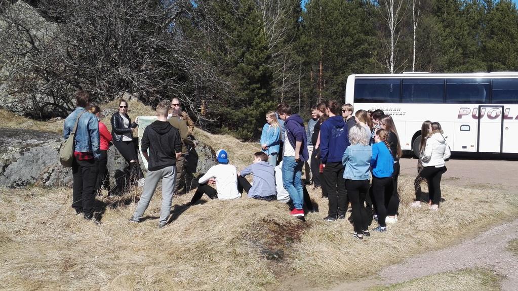 Kilpailua tukevat myös Taloustoimittajat ry ja Suomen Lukiolaisten Liitto. Talousgurun juhlavuosi on osa Suomi 100 -juhlavuoden ohjelmaa.