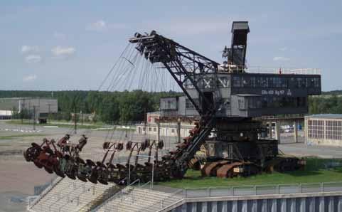 SCHARNEBECK (Schiffshebewerk Scharnebeck) Lüneburgin lähellä (53⁰17 32 N 10⁰29 18 E) sijaitsee laivojen nostolaite Elbe-Seitekanal issa, joka yhdistää Elbe-joen Mittellandkanaaliin.