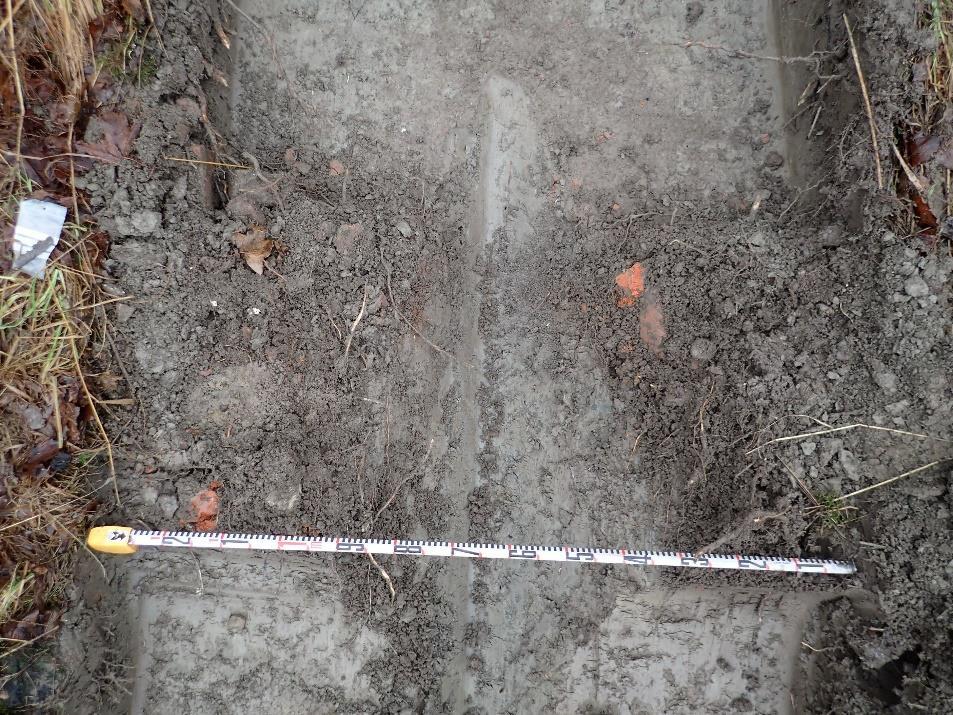 Ojasta todettiin vastaavan kaltainen kaivanto (N 6817897,93 E 313489,91) kuin koeojasta 6