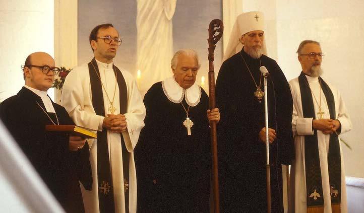 Rovasti Tiit Salumäe, arkkipiispa John Vikström, arkkipiispa Edgard Hark,