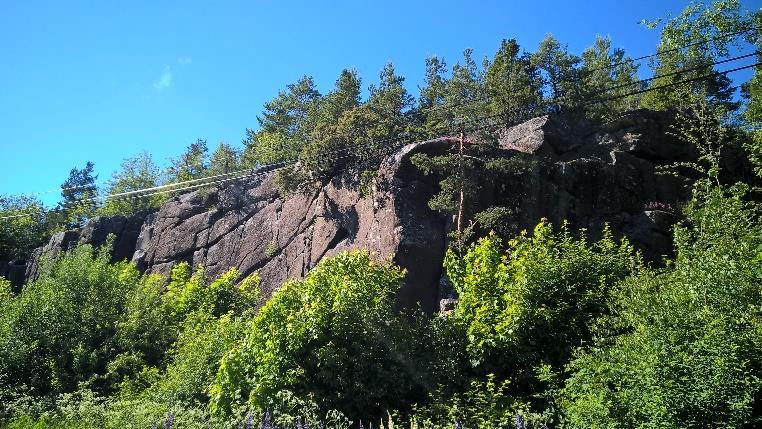3. Rannanvuoren kallio Arvo: Rannanvuori on arvokas kallioalue sekä maisemallisesti, geologisesti että biologisesti.
