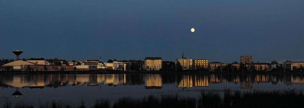 Kaupunginlahti Ikean jälkeen Pentti Rauhala & Jouni Ylipekkala Kaupunginlahti sijaitsee Suomen ja Ruotsin rajalla Tornion keskustan Suensaaren ja Haaparannan välissä.