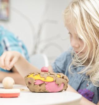 Ailefon luonnonmukainen muovailuvaha