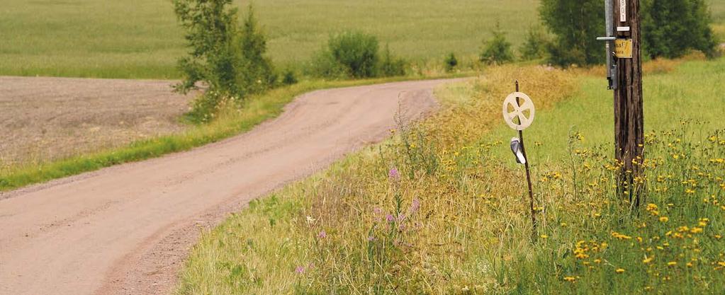 Sastamalan kirkkovaellus Vaeltajalle: Kirkkovaellusta voi tehdä kävellen tai pyörällä sekä soveltaen myös autolla ja veneellä. Reitti seurailee kyläteitä ja polkuja ranta- ja viljelymaisemissa.