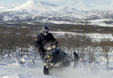 Rotax 800R E-TEC -moottori tarjoaa ennenkokemattoman yhdistelmän tehoa ja polttoainetaloudellisuutta.