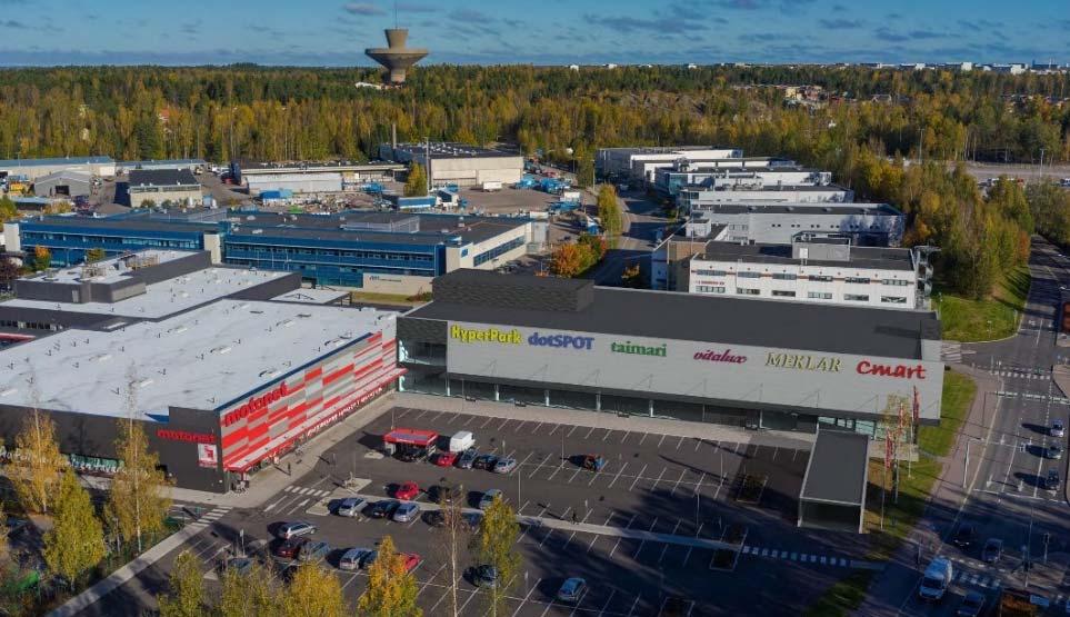 1.2. Kaupan hankkeet Roihupellossa Roihupellon yritysalue sijaitsee Itäväylän varrella, Karhunkaatajan eteläpuolella. Alue on uudessa yleiskaavassa pääosin toimitila-aluetta.