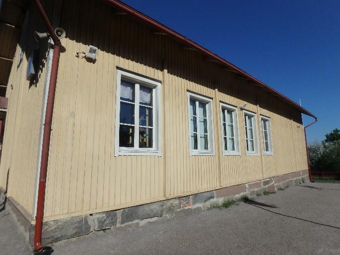 FCG SUUNNITTELU JA TEKNIIKKA OY Tutkimusraportti 20 (61) 4.1.3 Havainnot Kuva 29. A-osan ulkoseinärakenne. Rakennekerrokset lueteltu ulkoa sisäänpäin.