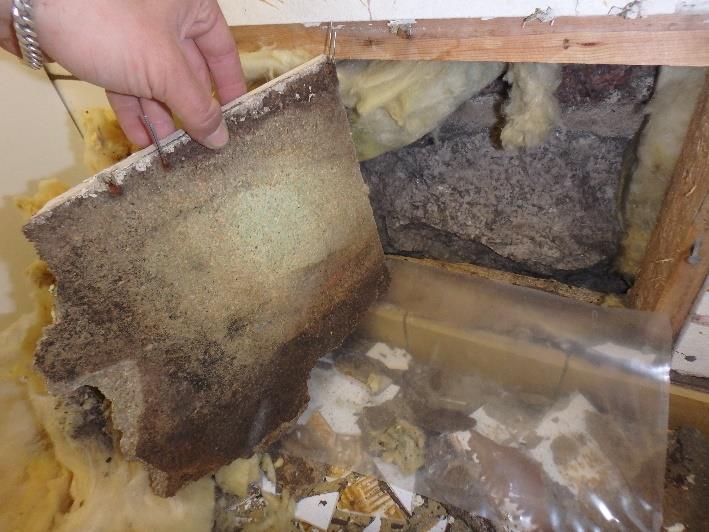 Mineraalivillassa (N25) esiintyy näkyviä vaurioita sekä vahva viite mikrobivauriosta.
