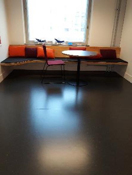 tehdä huolellisesti -materiaalien peruspesuissa ei käytetä riittävän voimakkaita aineita ja menetelmiä. Vahapintojen alle jää likaa.