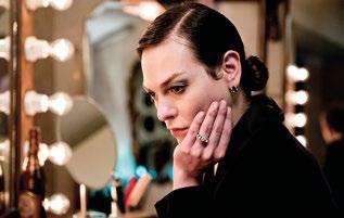Paul Thomas Anderson: PHANTOM THREAD Iso-Britannia/Yhdysvallat 2017 130 min, liput 7 Pe 4.5. klo 18, la 5.5. klo 19, su 6.5. klo 18 ja ti 8.5. klo 19 Guillermo del Toro: THE SHAPE OF WATER Yhdysvallat 2017, K16 123 min, liput 7 Pe 11.