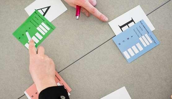 Strategian jalkauttaminen on päivittäisjohtamista - Strategia-analyysiin on useita malleja, implementointiin ei niinkään - Strategia määrittää tavoitteita ja