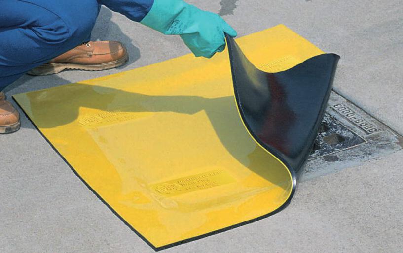 Safety KORKEALAATU PIG -viemärinsulkumatot ja kuljetuslaukut Viemärinsulkumaton paksu ja painava materiaali peittää tiiviisti viemärikaivon ja sulkee vuodot.