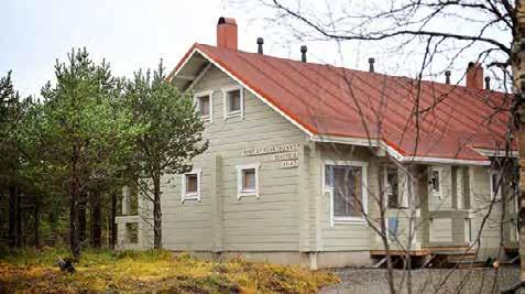 LADUT ja Äkäslompolon keskustan palvelut vain noin km päässä. Yhteiskäytössä suksienhuoltotila. Yksi makuuhuone.
