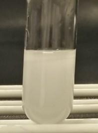 15 Emulsiopisaroiden halkaisija on yleensä suurempi kuin 0,2 μm, joskus jopa yli 50 μm (Schramm 2014, s. 30).