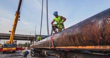 Oskari Sivula laskee SSAB Europen toimittaneen Triplaan vuosina 2015 ja 2016 noin 6000 tonnia paalutuotteitaan, josta P-laitoksen pysyväksi rakenteeksi jäävien paaluseinien osuus on 4350 tonnia.