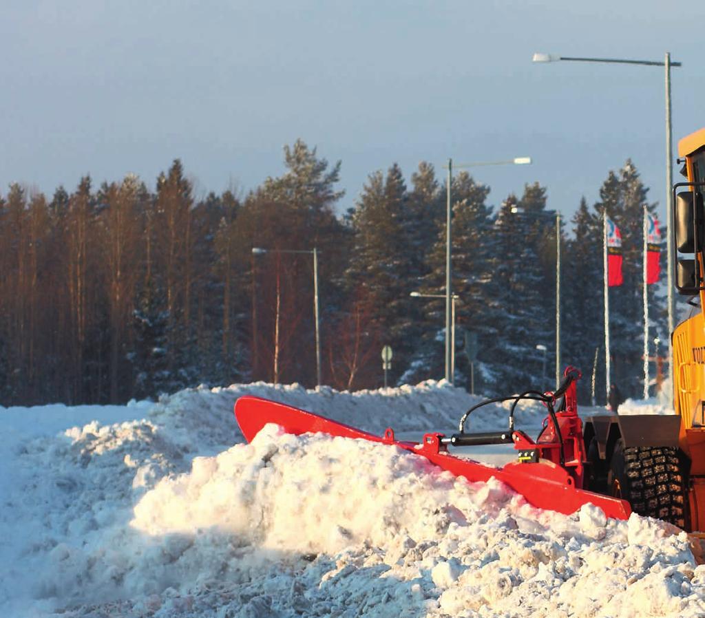 Mählers Työlaiteluettelo Snölastaren är oslagbar Nuori kokenut kuljetta André Edlund on nuori tiehöylän kuljetta, jolla on silti useiden vuosien kokemus työstään.