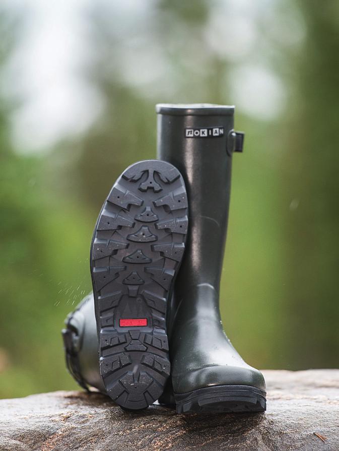 NOKIAN KEVO OUTLAST HIGH HINTALUOKKA: 180 euroa PAINO: 1 210 grammaa NOKIAN KOLI HINTALUOKKA: 115 euroa PAINO: 1 180 grammaa NOKIAN KEVO OUTLAST HIGH on kehitetty versio viisi vuotta sitten
