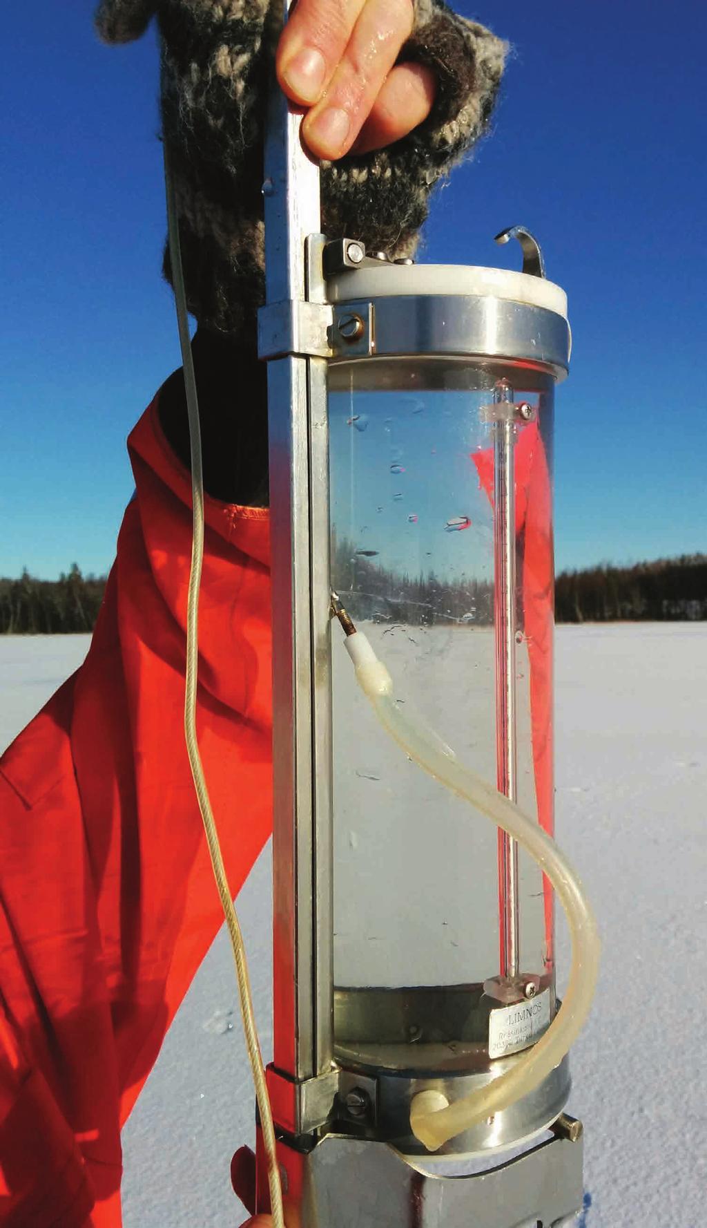 - 8 - Ympäristöhallinnon pintavesien luokitusjärjestelmässä Särkjärven kaltaisten järvien hyvän ja erinomaisen vedenlaadun raja-arvo on kokonaistypen osalta 400 µg/l (taulukko 2).