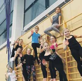 TANSSIA, LIIKUNTATUNTEJA JA AKROBATIAA: Rope Skipping, tanssillinen voimistelu, akrobatiavoimistelu, jumppatemput, liikkari, voimistelukerhot.