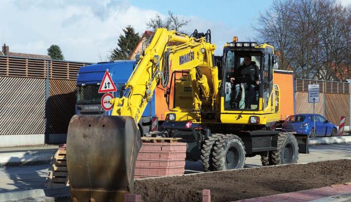 Tiukat turvallisuusvaatimukset Optimaalinen työkohteen turvallisuus Komatsun PW160-8:n turvallisuusominaisuudet ovat alan uusimpien standardien mukaiset ja minimoivat henkilökuntaan kohdistuvat