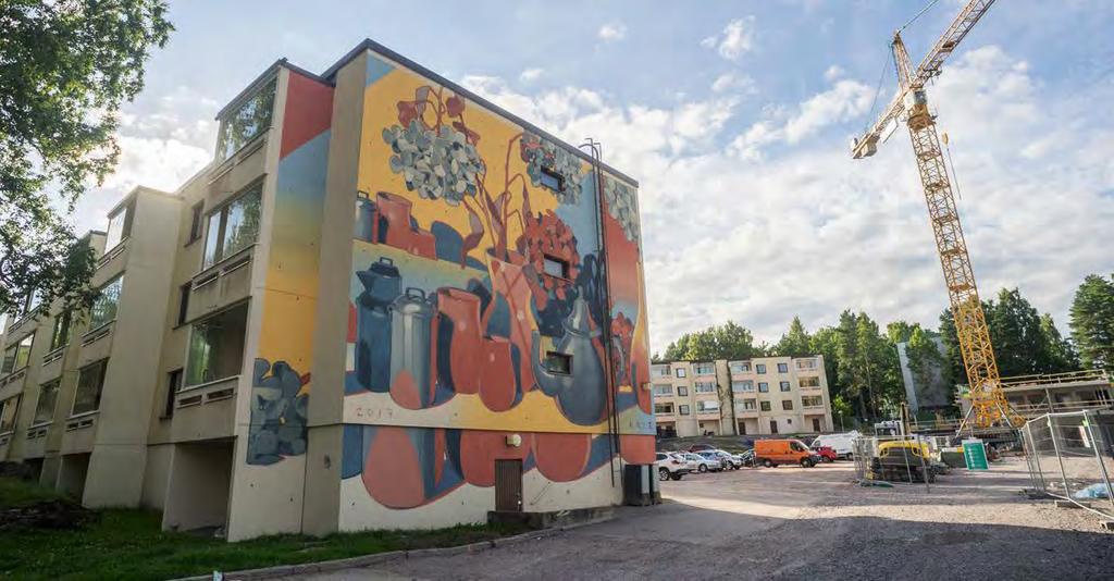 Taiteilija Aryz, kuva Pasi Markkanen huhtikuu 2018 Street Art Vantaa Myyr York -katutaidekaupunginosa MURAALIT &