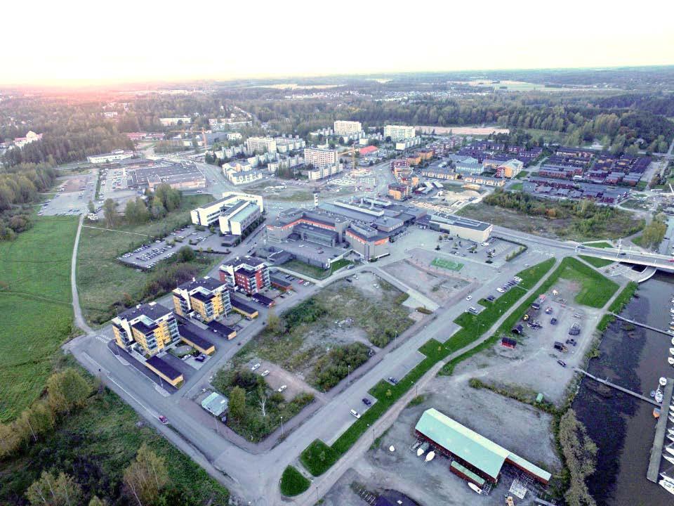 Taidetehtaan alue Uusi keskus sijoittuu läheisesti korkeakoulukampuksen tuntumaan. Taidetehdas, mediakeskus, liike- ja toimistotalo valmistuivat 2012.