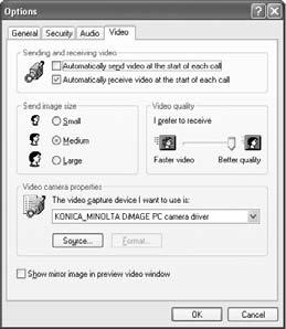 Windows 98SE:n käyttäjien tulee lisäksi asentaa USB-ajuriohjelma ennen kameran liittämistä tietokoneeseen, ks. (s. 82).. Valitse Remote Camera asetusvalikon osion 3 transfer mode -vaihtoehdosta (s.