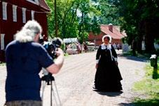 Marjut Ståhls on moniosaaja, joka mm. antaa roolioppaan hahmossaan kasvot Strömforsin ruukkia vuosina 1790-1847 johtaneelle Virginia af Forsellesille.
