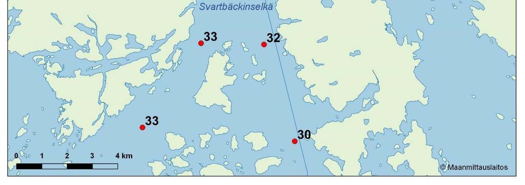 Alusveden keskimääräisiä typpipitoisuuksia (Kuva 15) kohottivat huonon happitilanteen aikaiset, normaalia korkeammat typpipitoisuudet (590 1200 µg/l) Kuggsundissa, Orrenkylänselällä ja