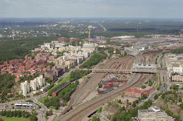 21 Keski-Pasila etelästä, 2003. etelässä alue rajautuu Nordenskiöldinkatuun ja pohjoisessa väylämäiseen Hakamäentiehen.