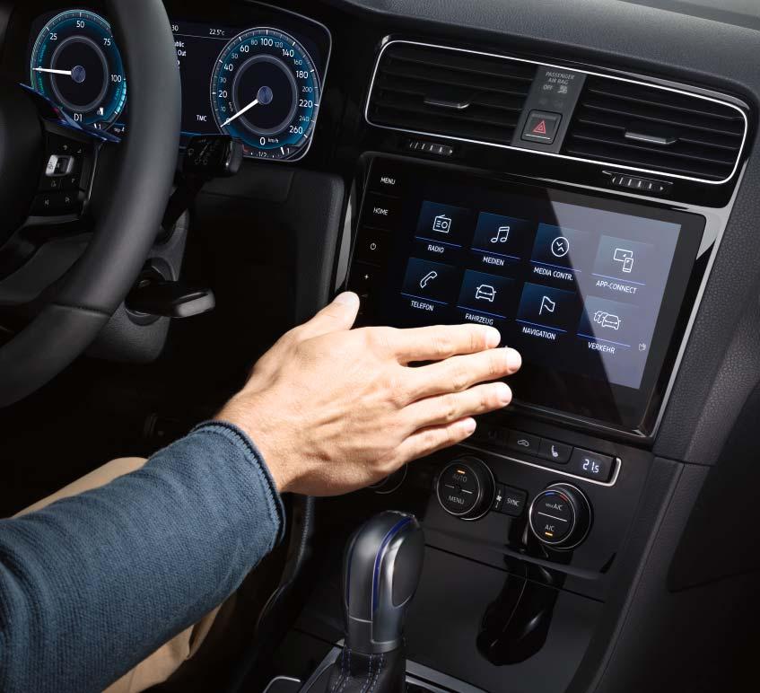 Infotainment Tiennäyttäjä, painikekeskus, viihdejärjestelmä: Golf GTE:n radio ja navigointijärjestelmät ovat todellisia monilahjakkuuksia.