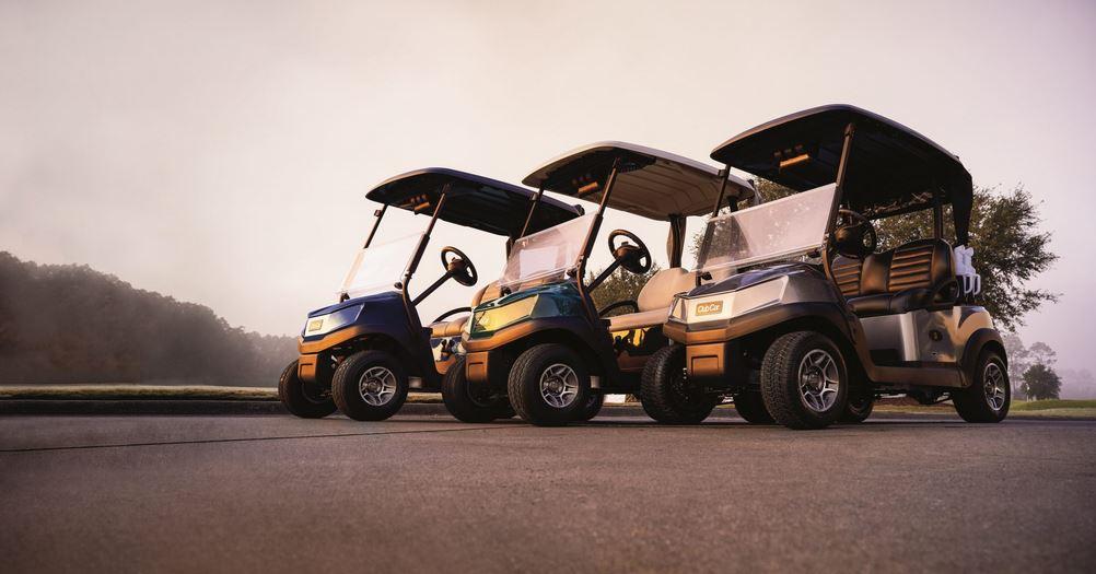 GOLFAUTOT Kaudelle 2019 hankitaan kaksikymmentäviisi uutta golfautoa. Nykyiset käytetyt kaksikymmentä autoa myydään kaupan yhteydessä.