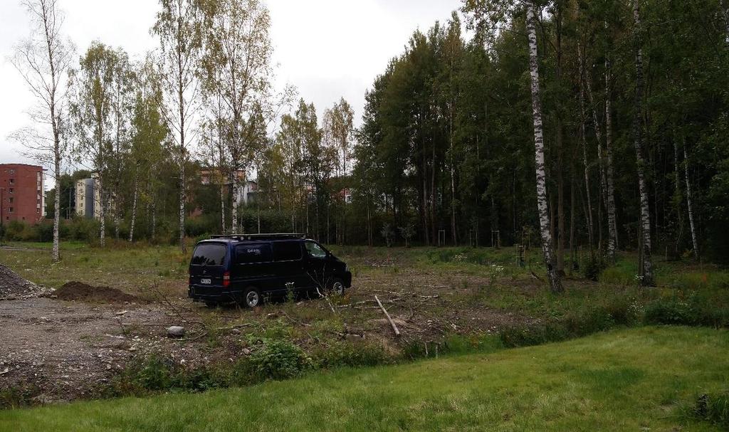 Raportti 76-b (9) 3..7 TILAAJA: TEKIJÄT: Peab Oy Tommi Peltola p. 37 7 tommi.peltola@peab.fi Jarkko Punnonen DI, FISE A tärinä, FISE T akustiikka 7 9 jarkko.punnonen@helimaki.