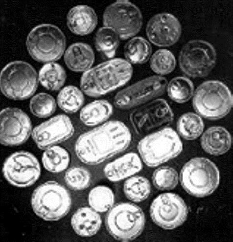 8309 90/ 1. Erimuotoiset (pyöreät, soikeat, suorakulmaiset pyöristetyin nurkin, jne.) ja kokoiset alumiinikannet juoma- ja ruokatölkkeihin.