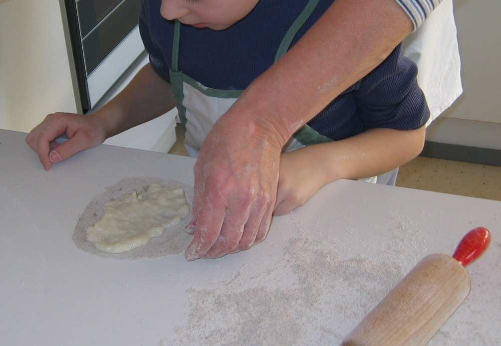 Lapsi on aktiivinen toimija ja oppija myös ruokaillessaan Onko meillä olemassa lapsilähtöistä käsitystä (oppimiskäsitystä) siitä kuinka lapsi oppii