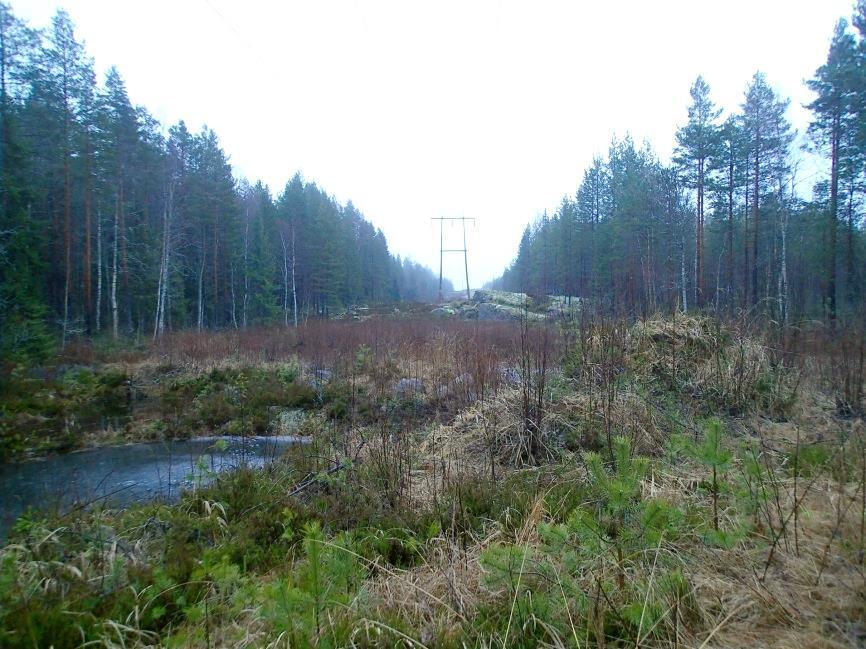 6 kimmäisessä paikassa linjan kohdalla on lumenkaatopaikka ja maasto on täysin käsiteltyä. Näissä havaituissa ns. hyvissä maastoissa tehtiin linjalla paikoin runsastakin satunnaista koekuopitusta.