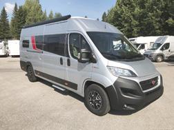 9 Fiat 2,3 Mjet 130hv 2018. Saarekevuodemalli istuinryhmän päälle laskeutuvalla nostovuoteella.
