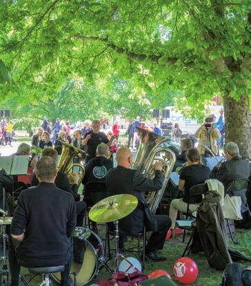 ensimmäistä kertaa teatterin lavalla, uudessa musiikkinäytelmässä ensi helmikuussa Teatteri Kapsäkissä Helsingissä ja