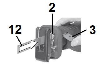 DK 7.4 Montering af værktøj i den selvspændende patron (5) 7.6 Indstikssavning ADVARSEL! Indstikssavning må kun udføres i bløde materialer med korte savklinger. ADVARSEL! Brug beskyttelseshandsker ved skift af savklinge.