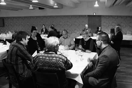 14 Pikkujoulut 2017 Erilainen pikkujoulu 08.12.2017 Ravintola Astorin Aleksi-salissa Olipa mukava juhla. Minun mielestäni, toivottavasti myös muiden.