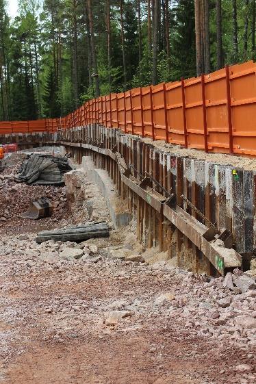 Tukiseinät ja ankkurointi Tukiseiniä käytetään yleisesti pehmeissä pohjamaissa, mutta useasti myös