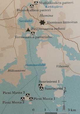 41 sisäpuolelle rakennettiin myös uudet tiilikasarmit, joita rakennettiin 1800-luvun alkuun asti. (Kauppi & Suhonen 2011a, 169 170.) Suomen sodan lopulla Hamina toimi rauhanneuvotteluiden näyttämönä.