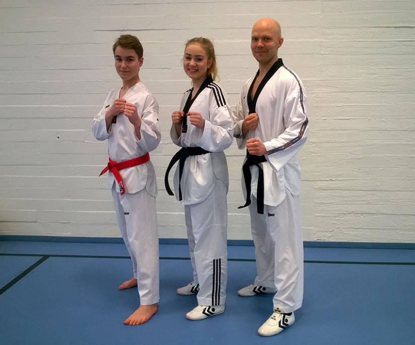 2.4. Pori Open Kauden toiseen liikesarjakilpailuun osallistui kaksi nuorta Vihdin Taekwondoseurasta.