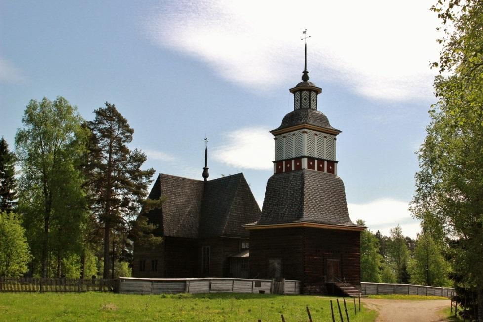 myöhään, ettei sitä voitu enää suunnitelmassa huomioida, mutta se otettiin esille seminaareissa.