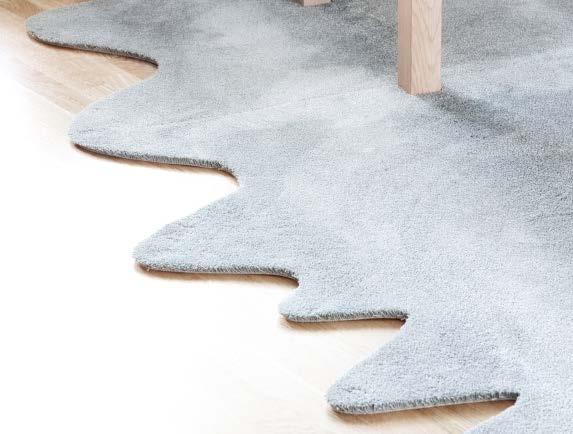 Tiivisnukkainen matto on myös helppo imuroida ja liukuesteen takia pysyy jalan alla paikallaan.
