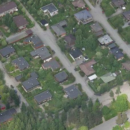 Suolijärvenkadun päässä on noin kolmenkymmenen omakotitalon ryhmä