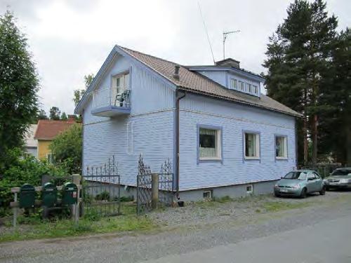 Kantotie 4, asuinrakennus - omakotitalo, 001 KYY 111 : 713 Kantotie 4 koillisesta Kantotieltä. Rakennus valmistui 1948. Heli Haavisto 02.07.
