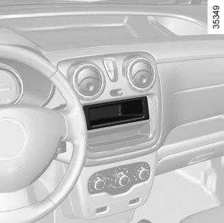 RADION ASENNUSVALMIUS 1 2 Jos autossasi ei ole varusteena audiojärjestelmää, käytettävissäsi on asennusvalmius, jossa on paikat seuraaville laitteille: autoradio 1, ovien kaiuttimet 2.