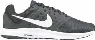KAIKKI OLKA-* ja MATKALAUKUT Nike